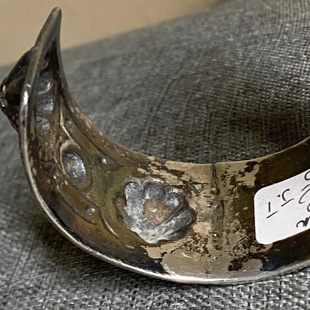 Antique Repousee Silver Bracelet (61.6 grams) - Picture 13 of 14